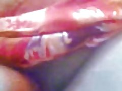 Maleis baju kurung-masturbatie