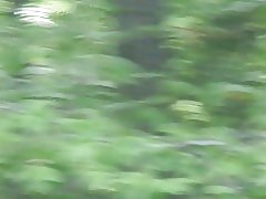 Tiener buurman &amp; s moeder in tuin