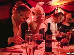 Magma film fetish swinger partij
