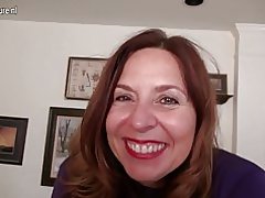 Ondeugende Amerikaanse moeder speelt met zichzelf